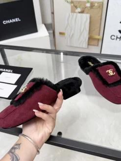 Alternative view of CHANEL Slippers Sheepskin Leather Burgundy-Black EU35-41 B40202609110259