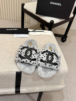 CHANEL Slippers Wool Grey-Black EU35-42 A80202609110516
