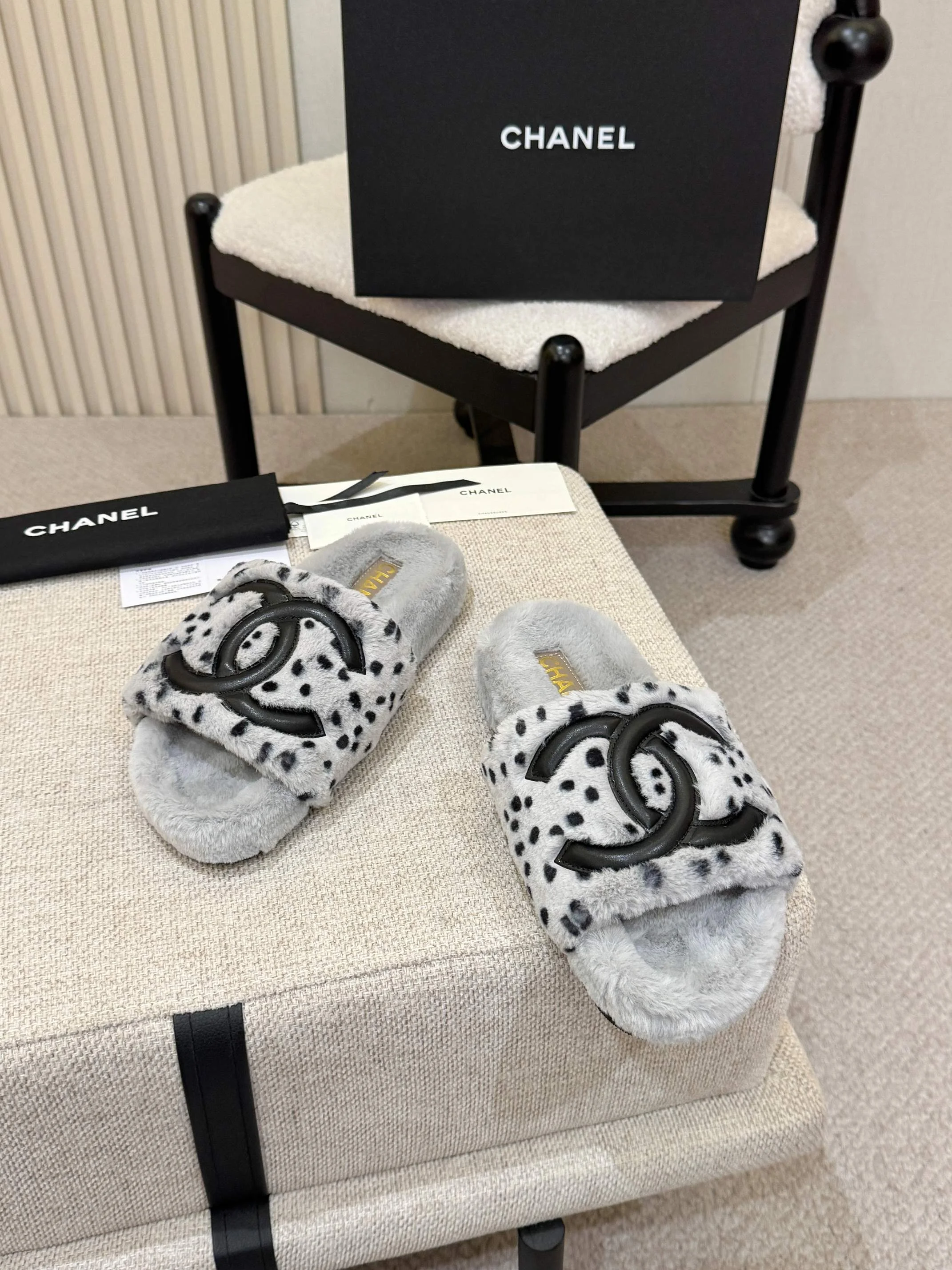 CHANEL Slippers Wool Grey-Black EU35-42 A80202609110516 - Image 8