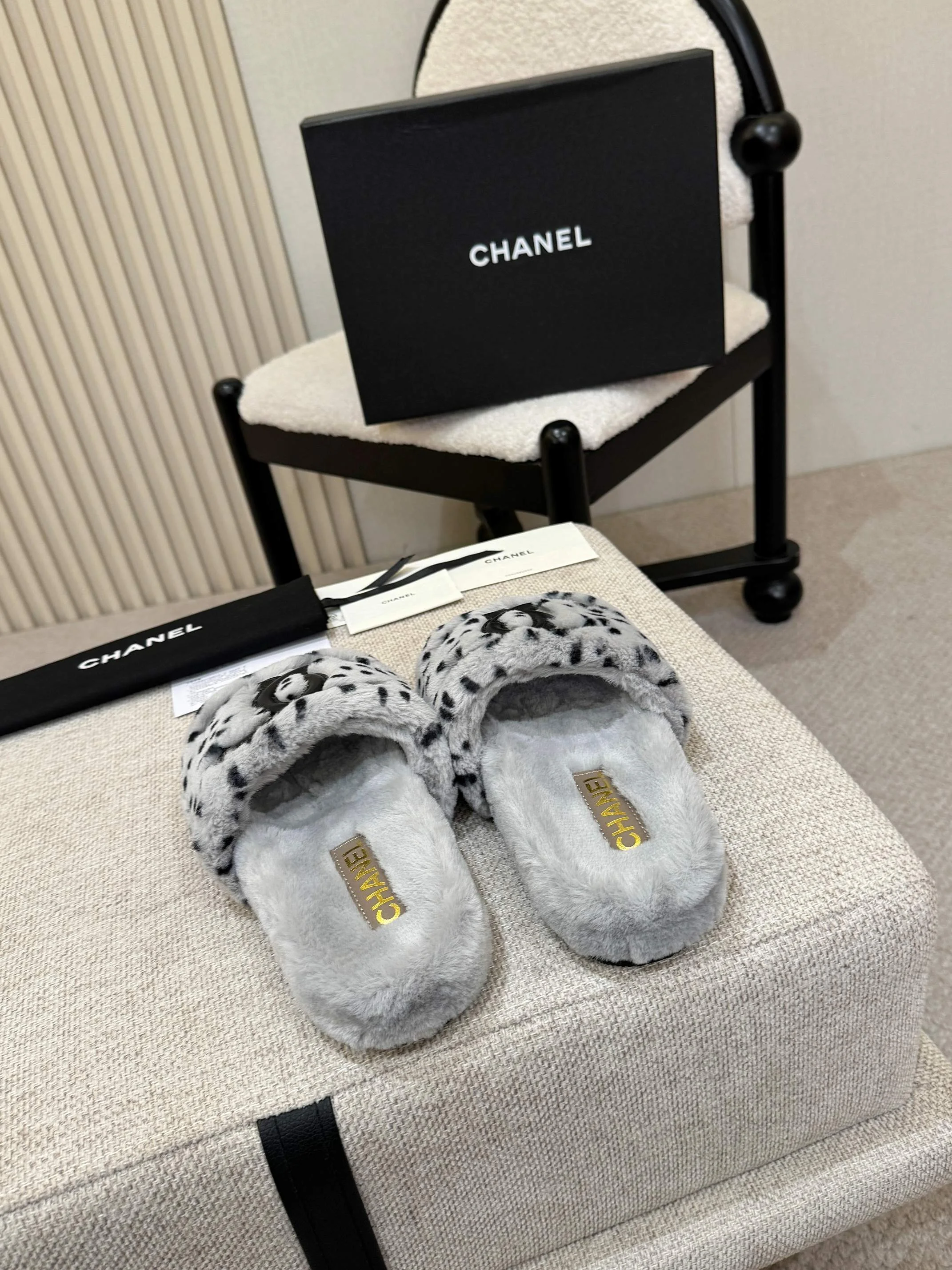 CHANEL Slippers Wool Grey-Black EU35-42 A80202609110516 - Image 9