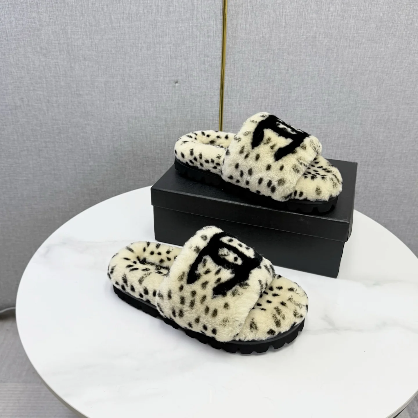 CHANEL Slippers Wool Rubber Cream-Black EU35-39 B60202609110590 - Image 3