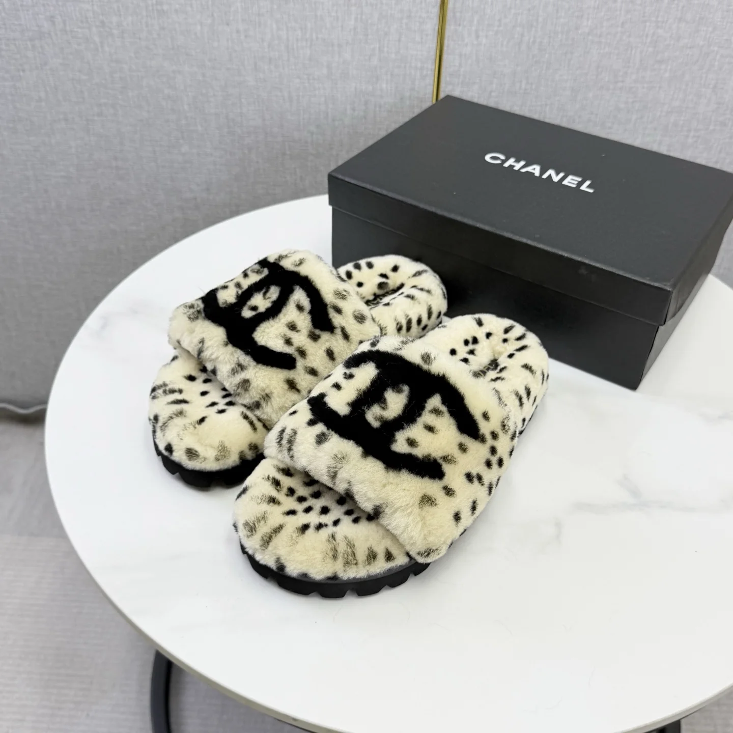 CHANEL Slippers Wool Rubber Cream-Black EU35-39 B60202609110590 - Image 5