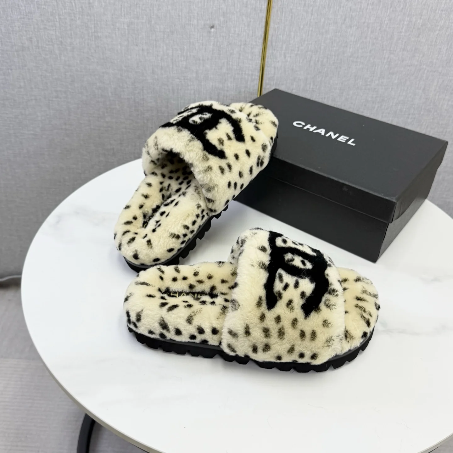 CHANEL Slippers Wool Rubber Cream-Black EU35-39 B60202609110590 - Image 9