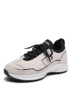 CHANEL Sneakers Beige-Black B80202609110570