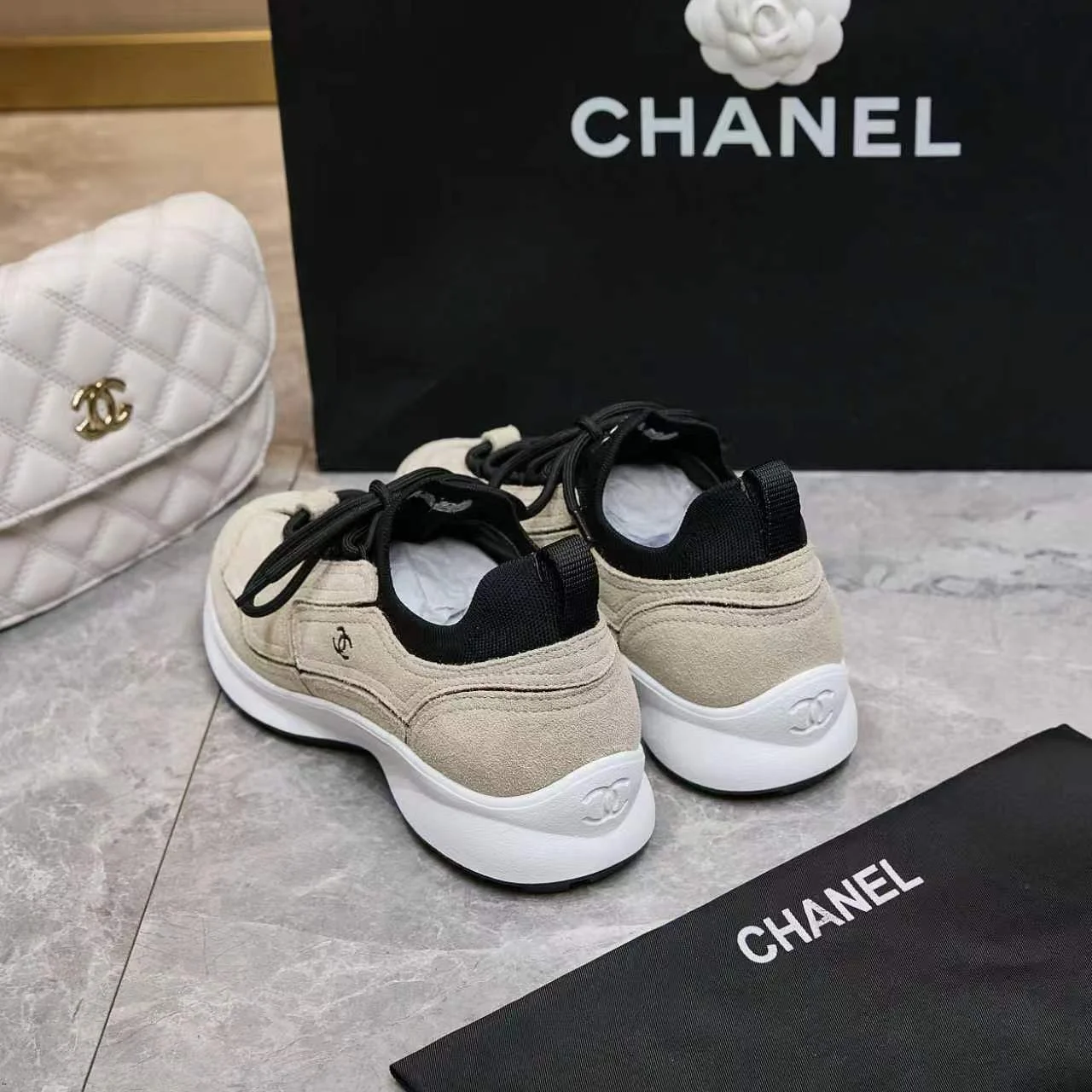 CHANEL Sneakers Beige-Black B80202609110573 - Image 10