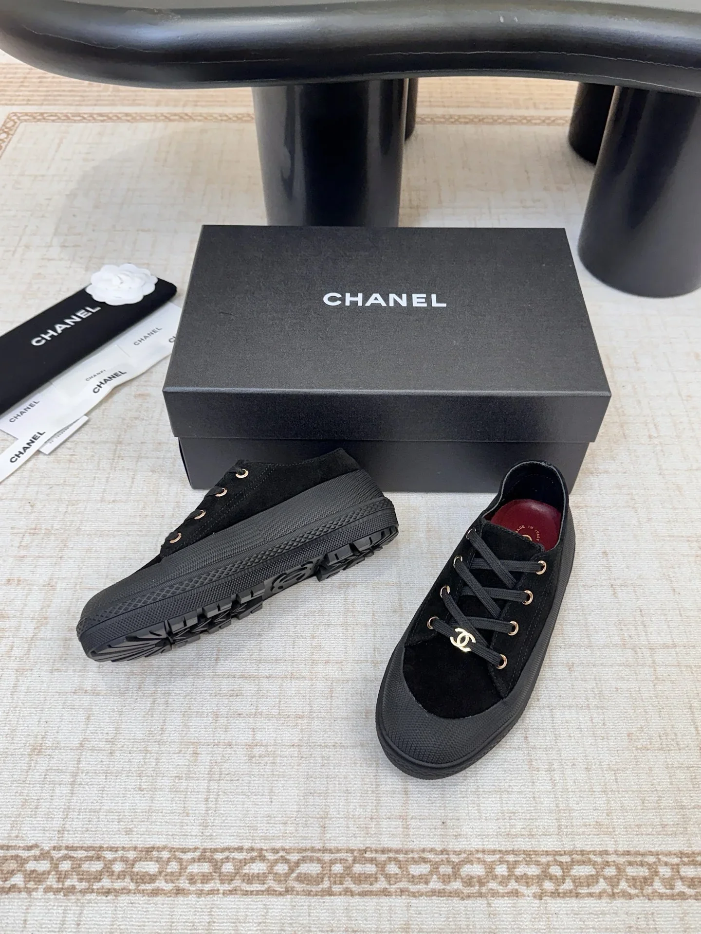 CHANEL Sneakers Leather Black-Gold EU35-40 B90202609112006 - Image 4