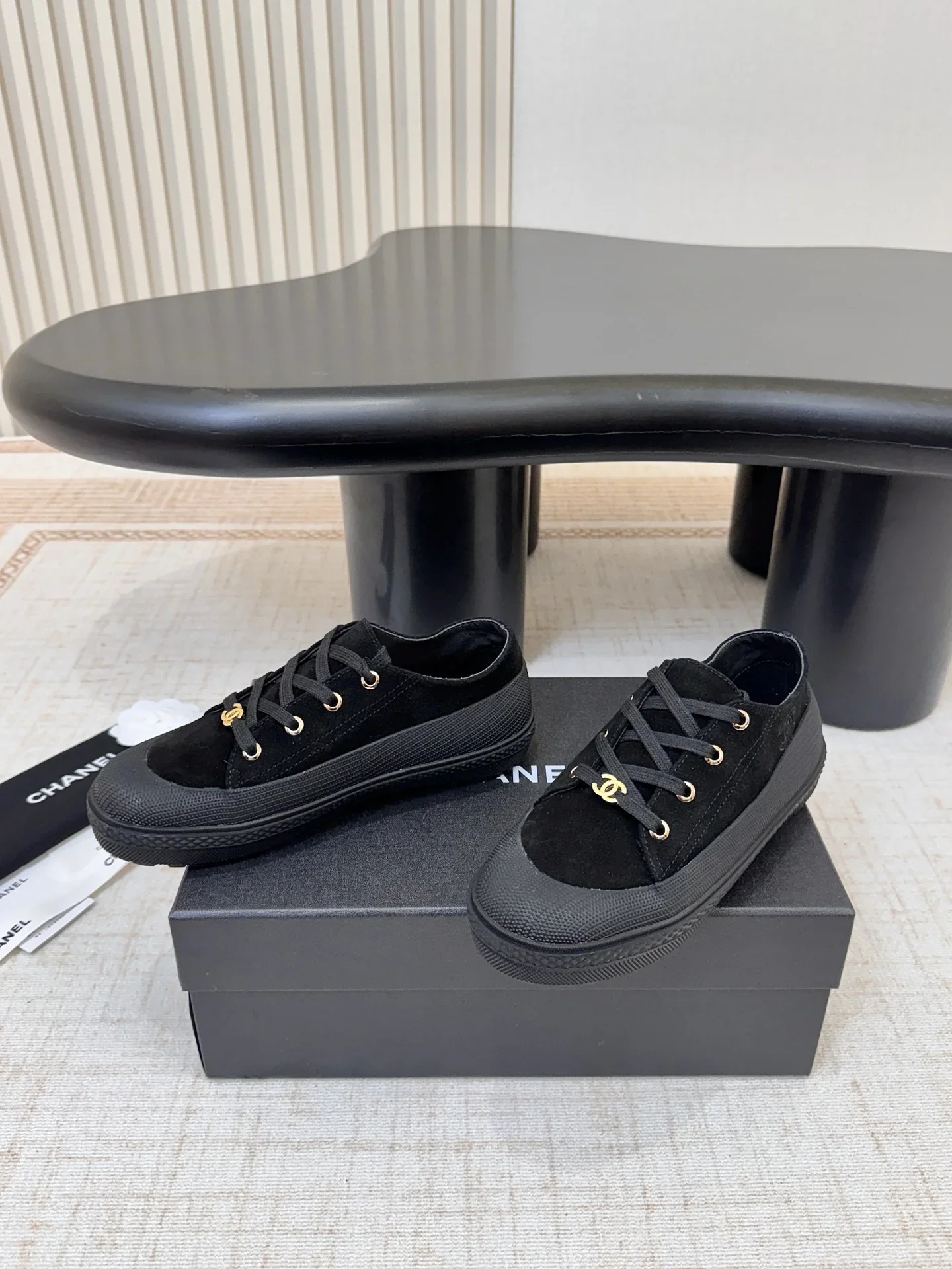 CHANEL Sneakers Leather Black-Gold EU35-40 B90202609112006 - Image 5