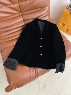 Alternative view of CHANEL Suits Black-Gold S-L D95202609060359