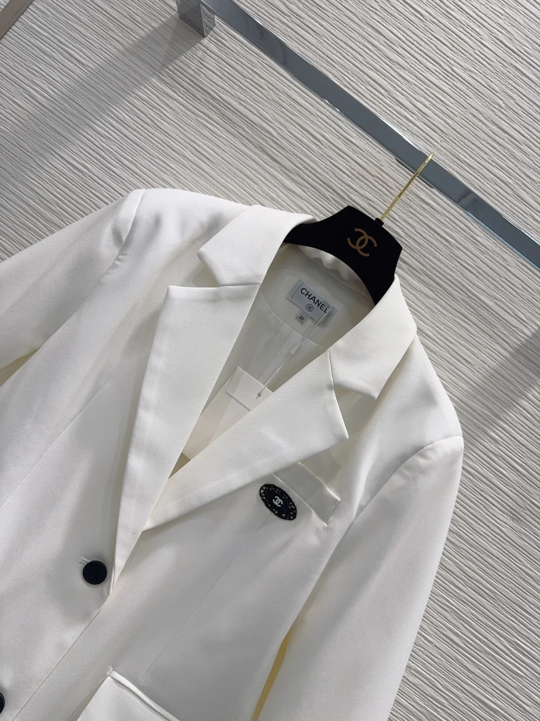 CHANEL Suits White-Black S-L C15202609061924 - Image 2