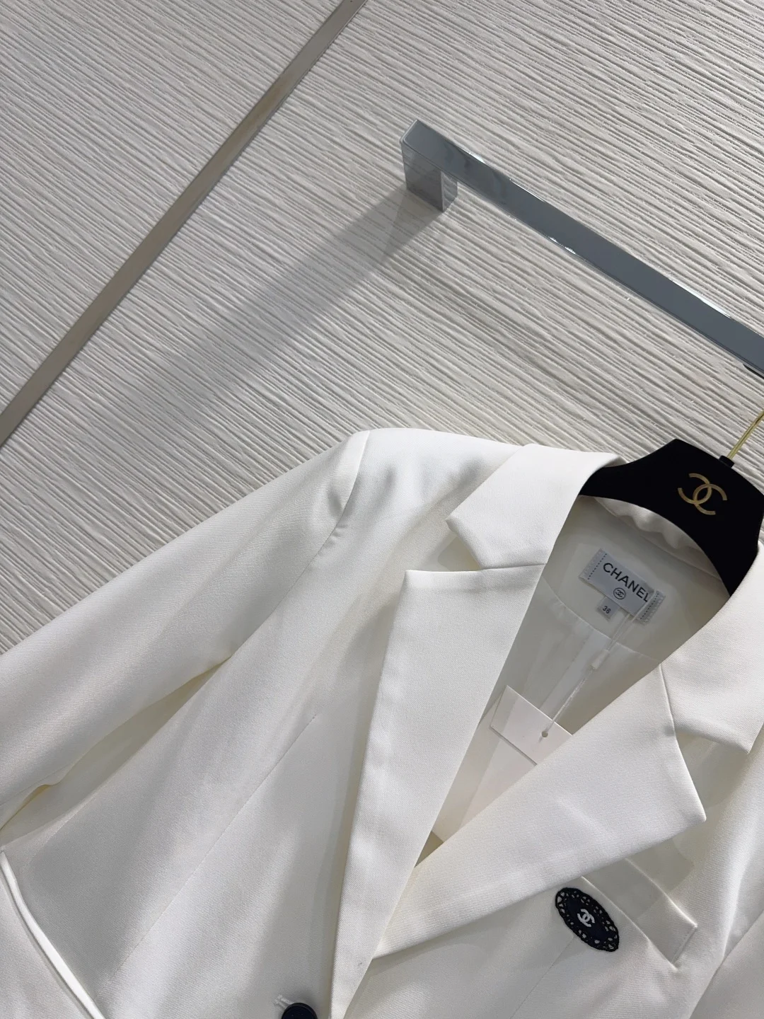 CHANEL Suits White-Black S-L C15202609061924 - Image 3
