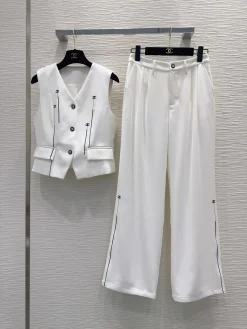 CHANEL Suits White-Black S-M-L D15202609060842