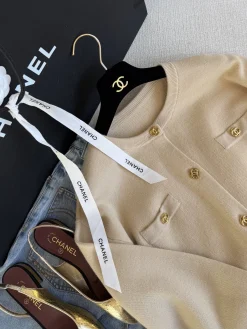 Alternative view of CHANEL Sweaters Beige-Gold S-L D25202609062341