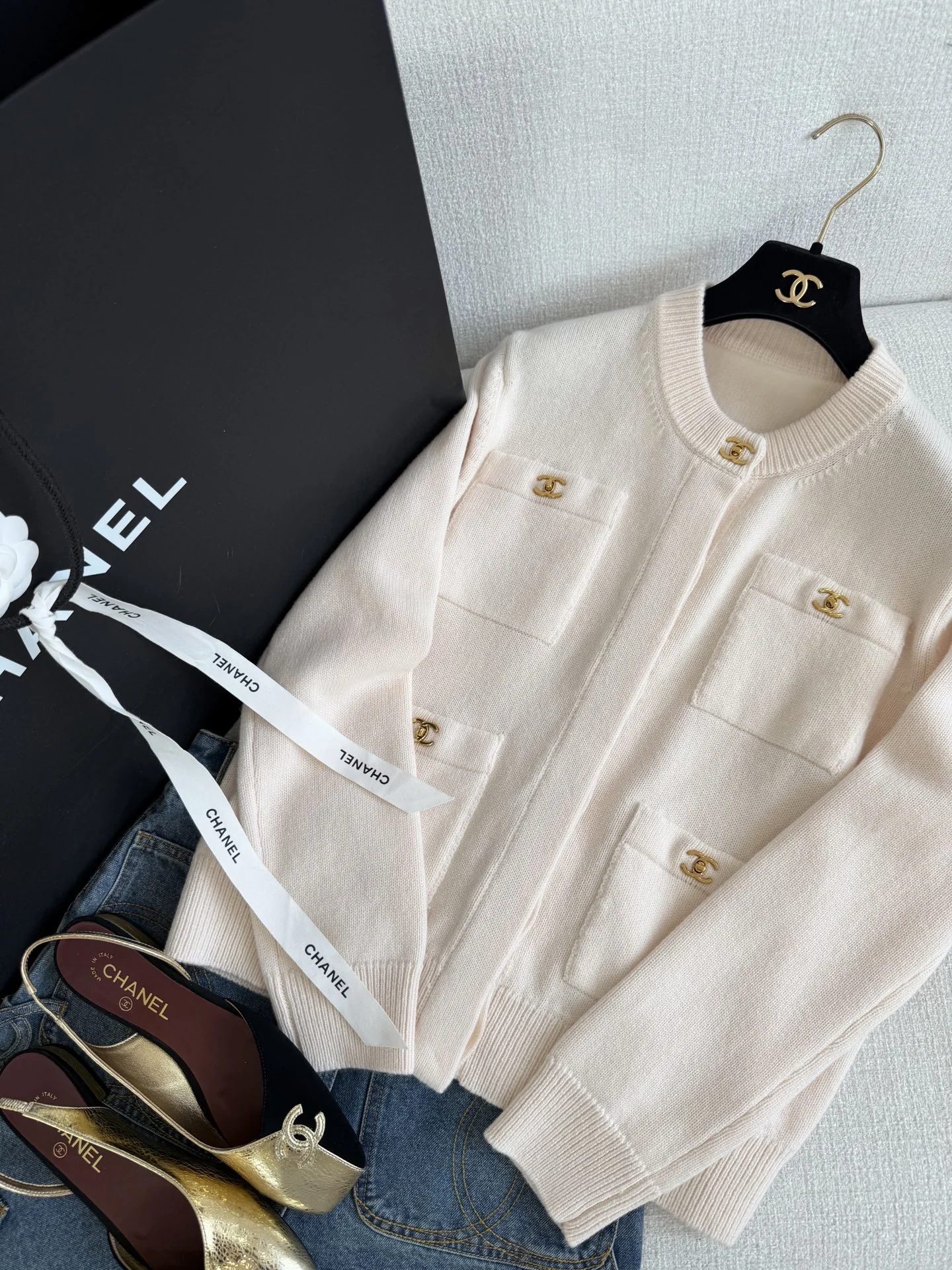 CHANEL Sweaters Beige-Gold S-L E05202609061059