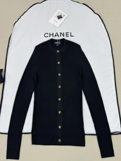 CHANEL Sweaters Black-Gold S-M-L C05202609063141