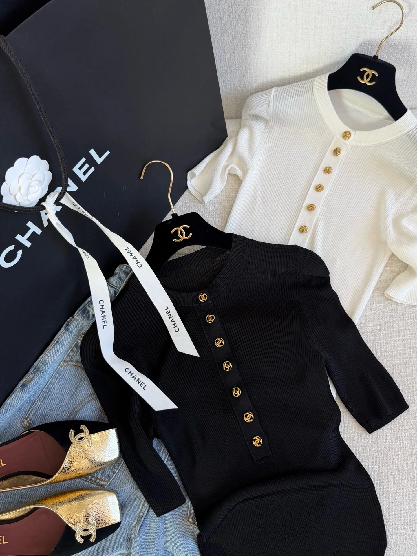 CHANEL Sweaters Black-White-Gold S-L B70202609062343