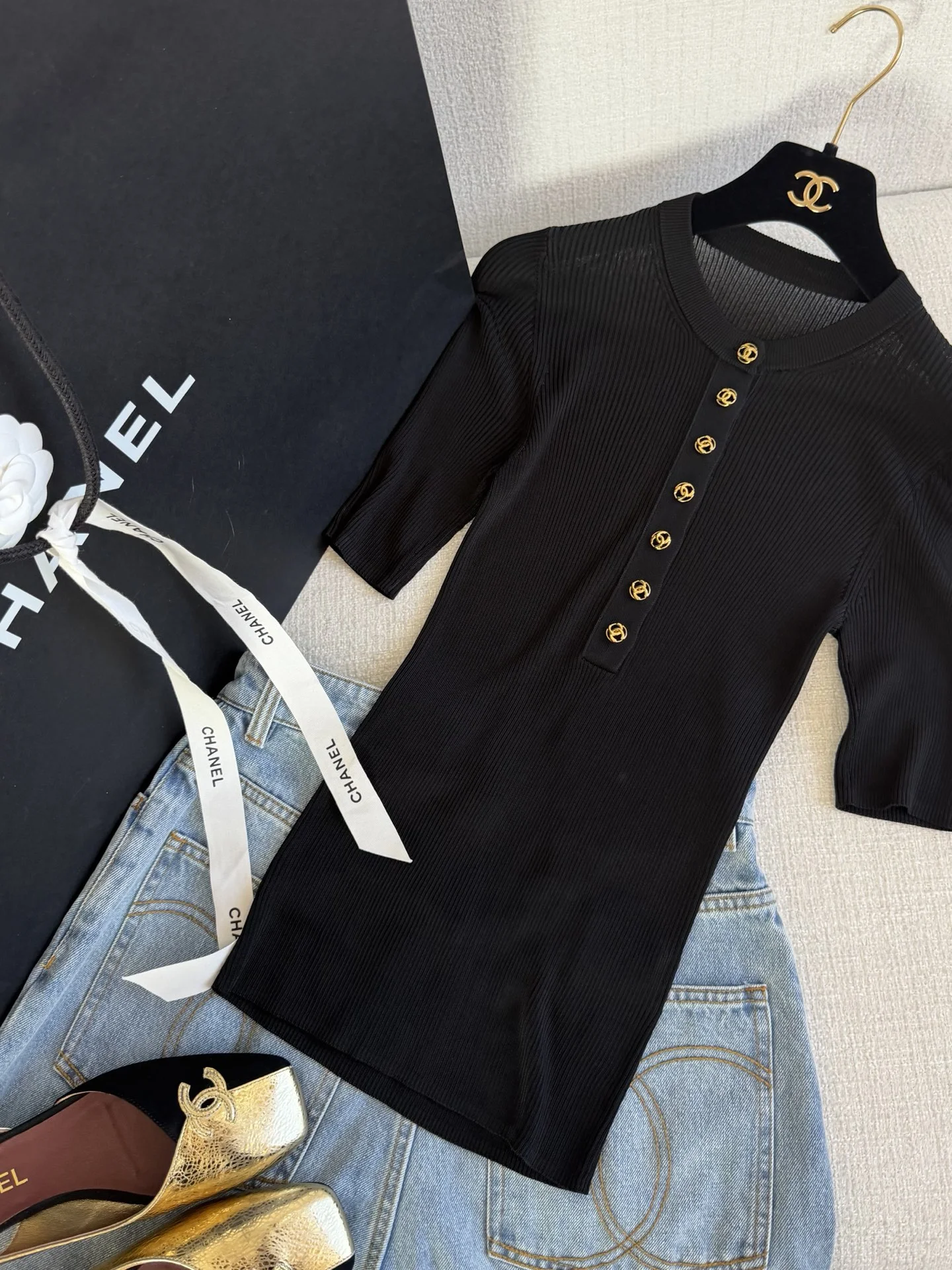 CHANEL Sweaters Black-White-Gold S-L B70202609062343 - Image 2