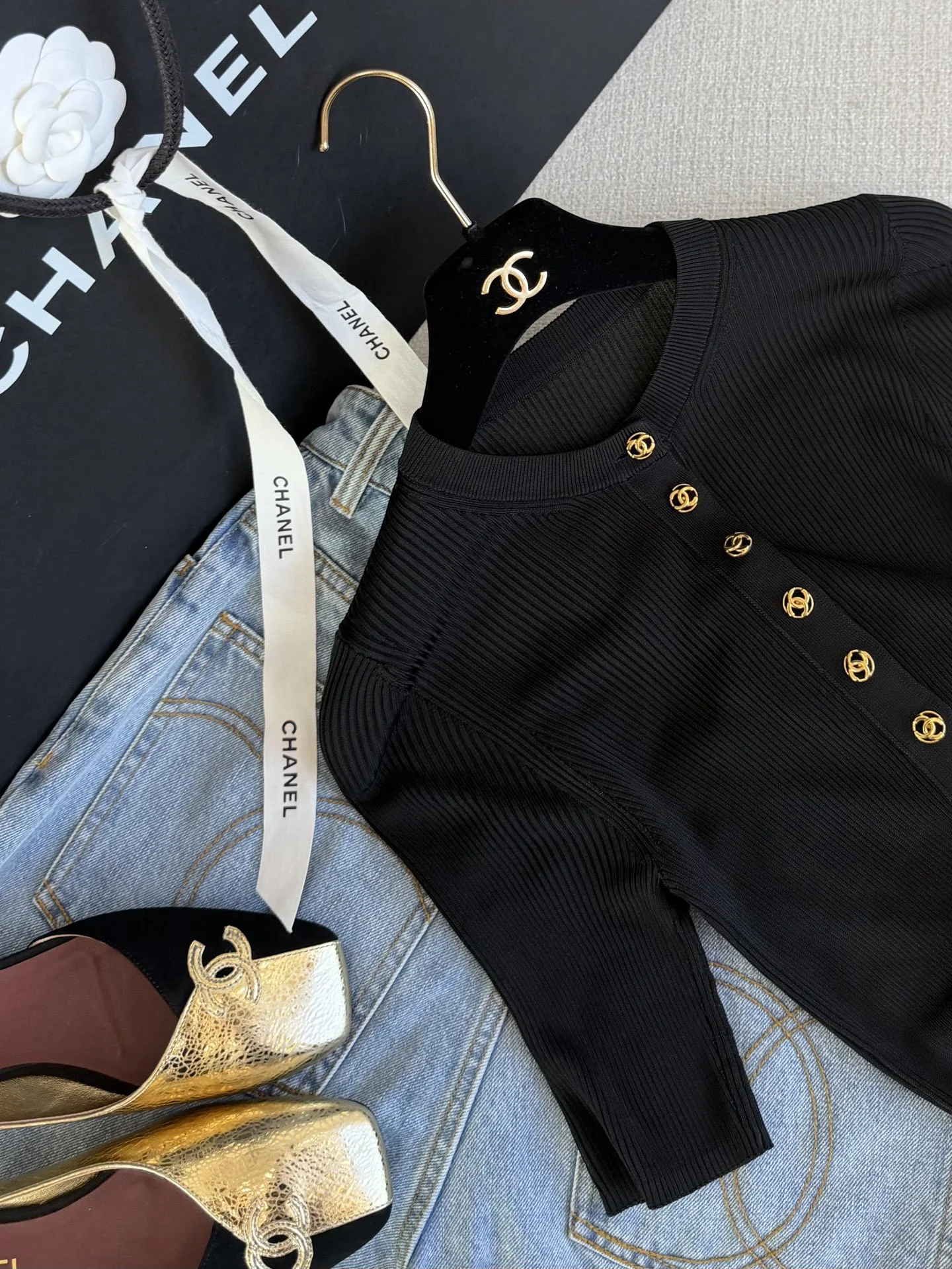 CHANEL Sweaters Black-White-Gold S-L B70202609062343 - Image 3