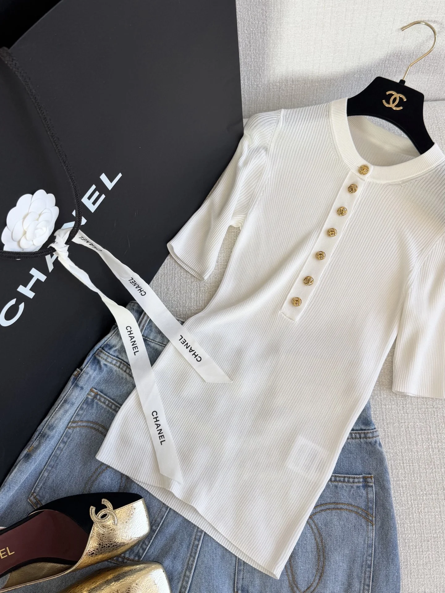 CHANEL Sweaters Black-White-Gold S-L B70202609062344 - Image 2