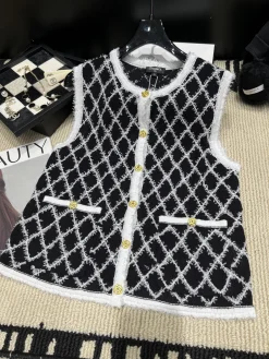 CHANEL Sweaters Black-White-Gold S-L B85202609063065