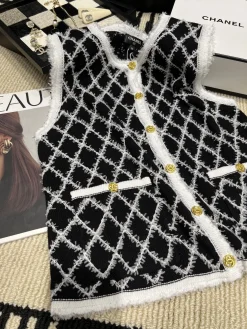 Alternative view of CHANEL Sweaters Black-White-Gold S-L B85202609063065
