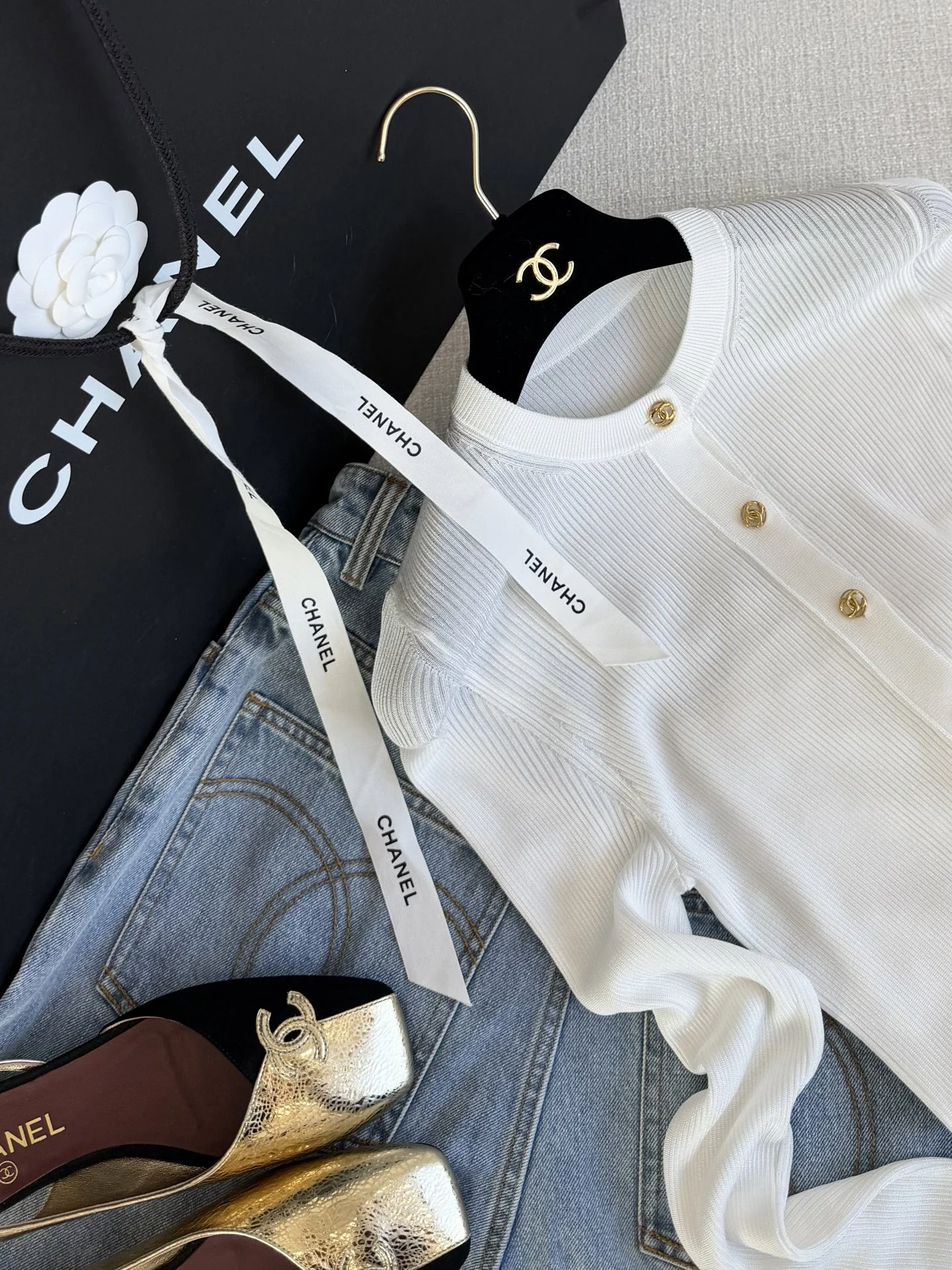 CHANEL Sweaters Black-White-Gold S-L B95202609062345 - Image 3