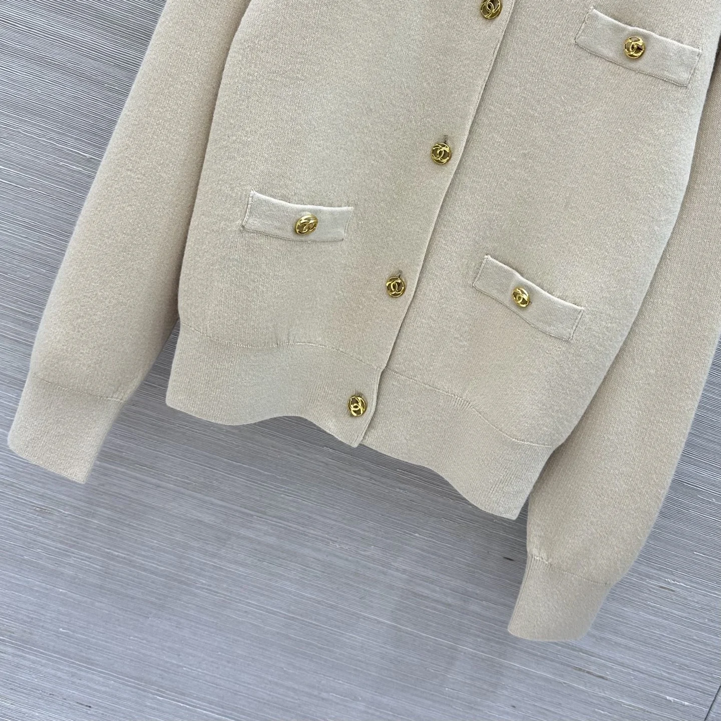 CHANEL Sweaters Cashmere Beige-Gold 36-40 D25202609062018 - Image 5