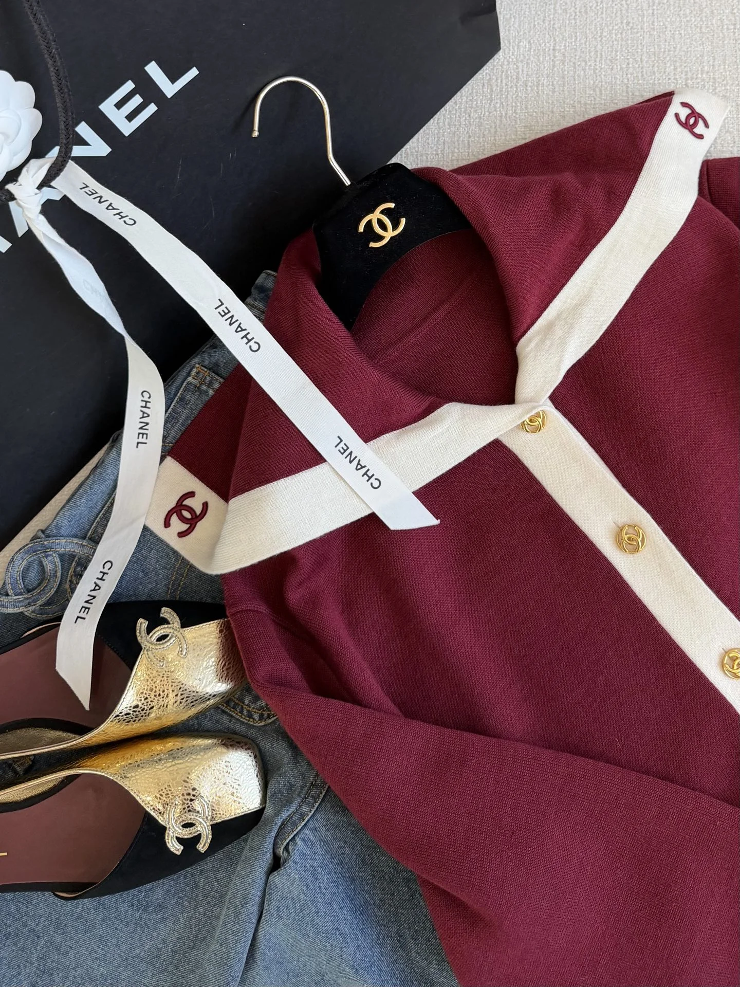 CHANEL Sweaters Cashmere Black-White-Gold-Burgundy S-L C75202609060289 - Image 3