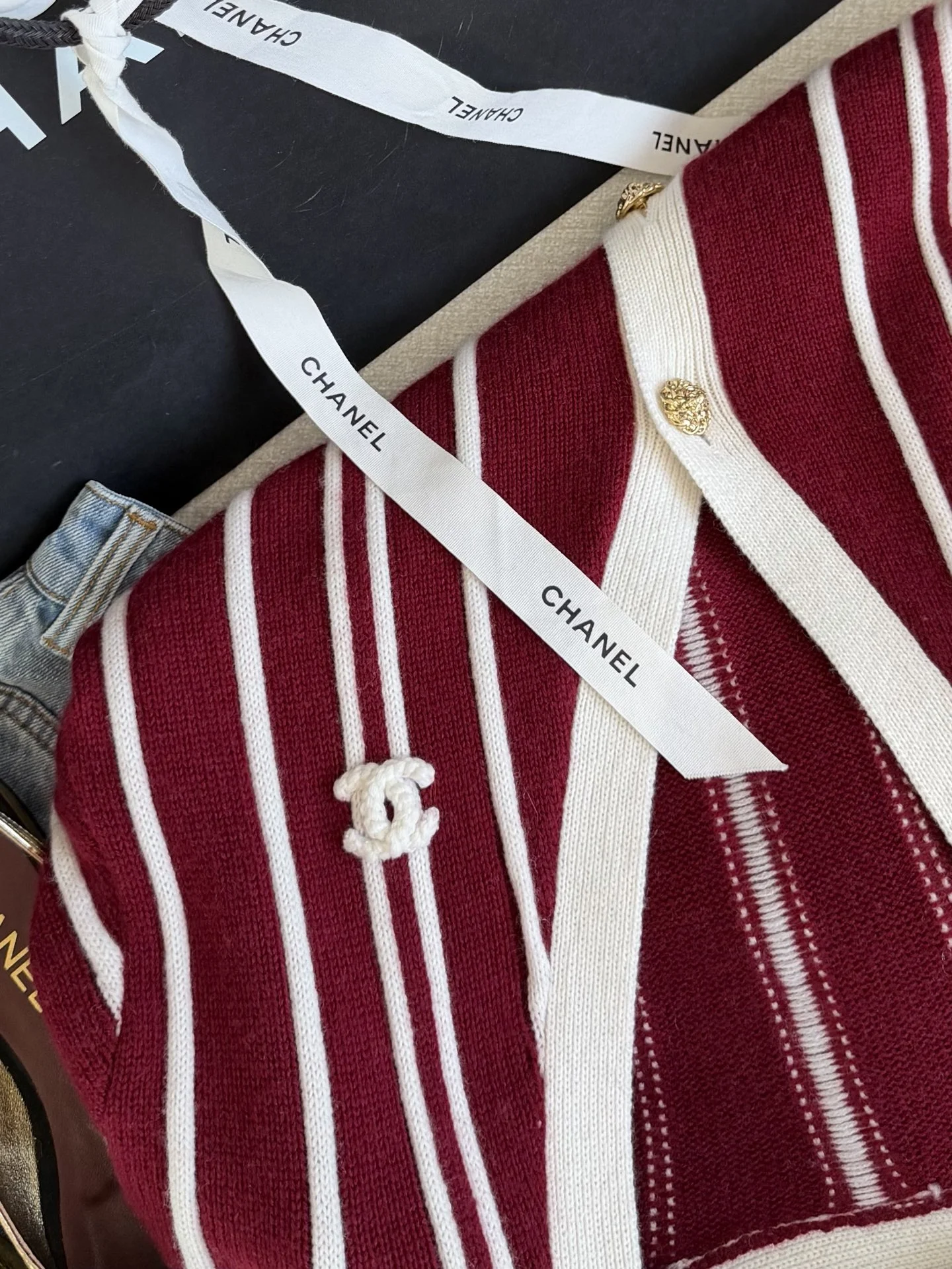 CHANEL Sweaters Cashmere Burgundy-White S-L C85202609060287 - Image 6