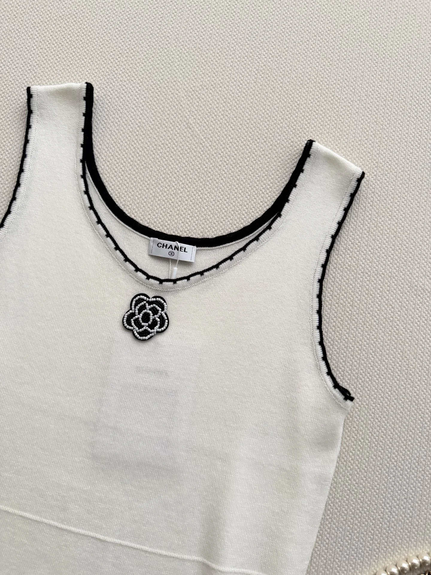 CHANEL Sweaters Cream-Black S-L B25202609063024 - Image 8