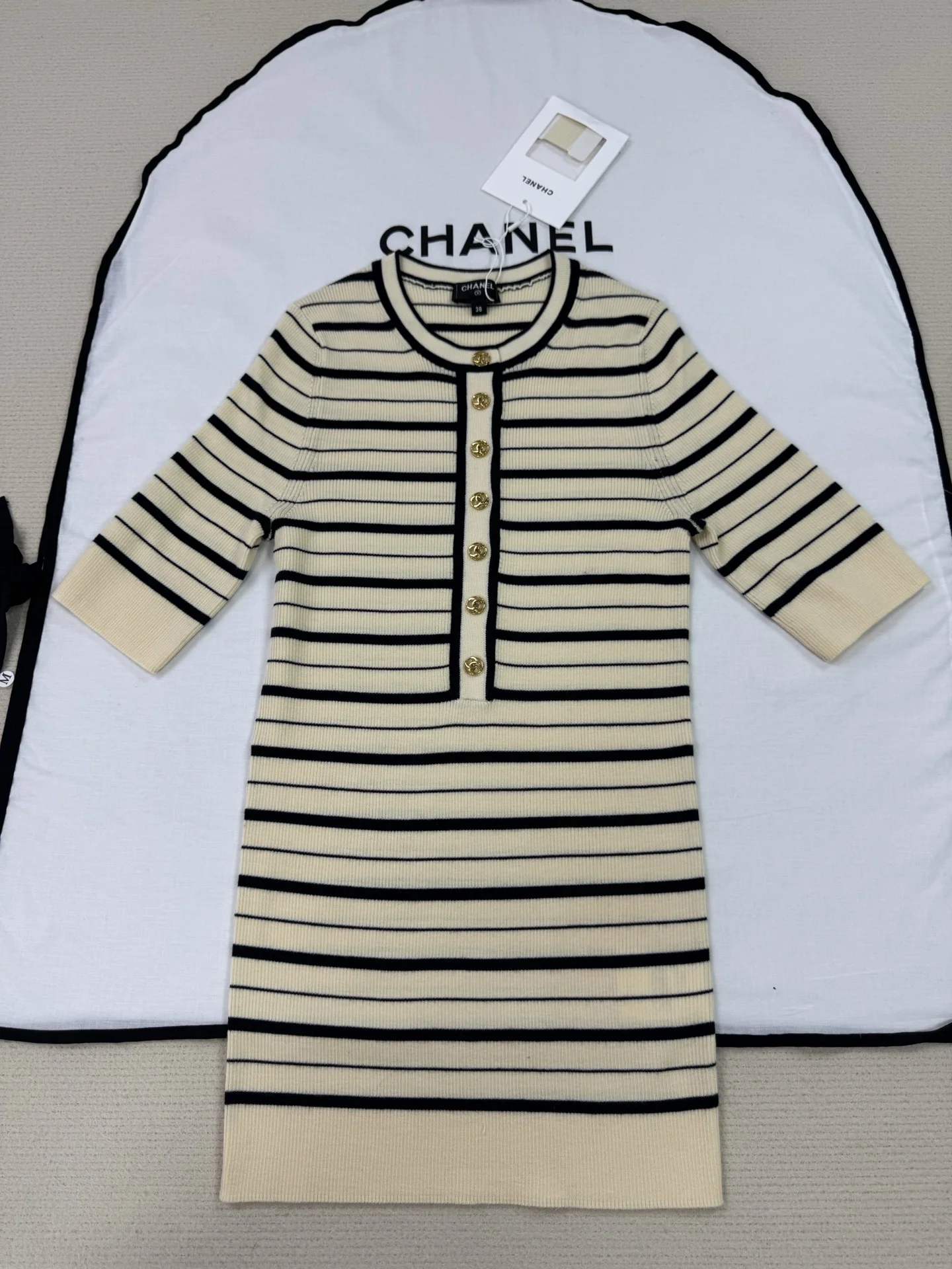 CHANEL Sweaters Cream-Black S-L C45202609061754