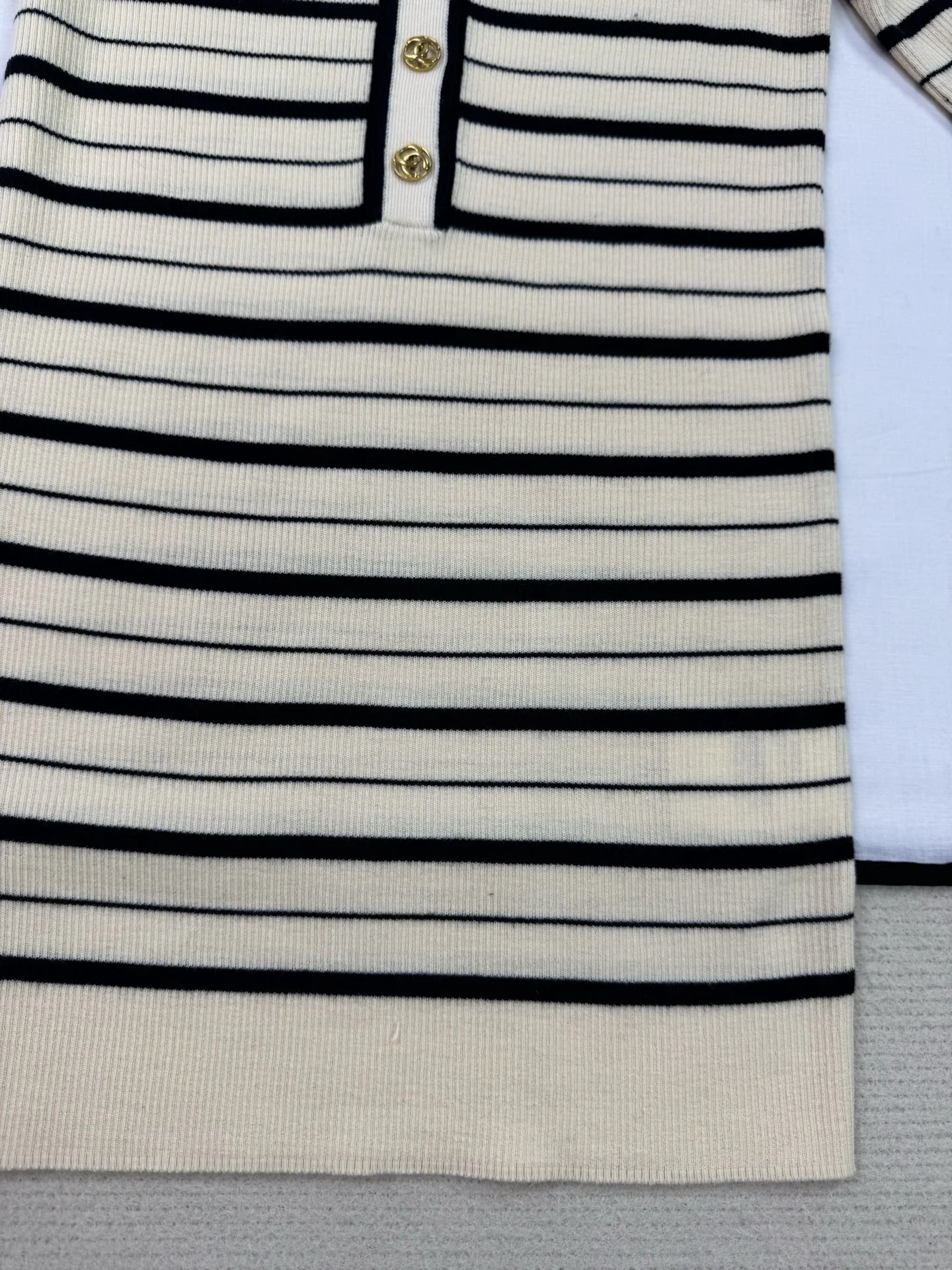 CHANEL Sweaters Cream-Black S-L C45202609061754 - Image 9