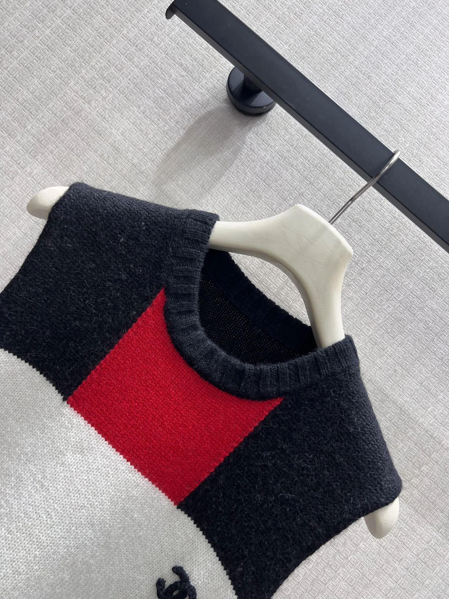 CHANEL Sweaters Knit Black-Red-White-Tan 36-40 D05202609061841 - Image 3