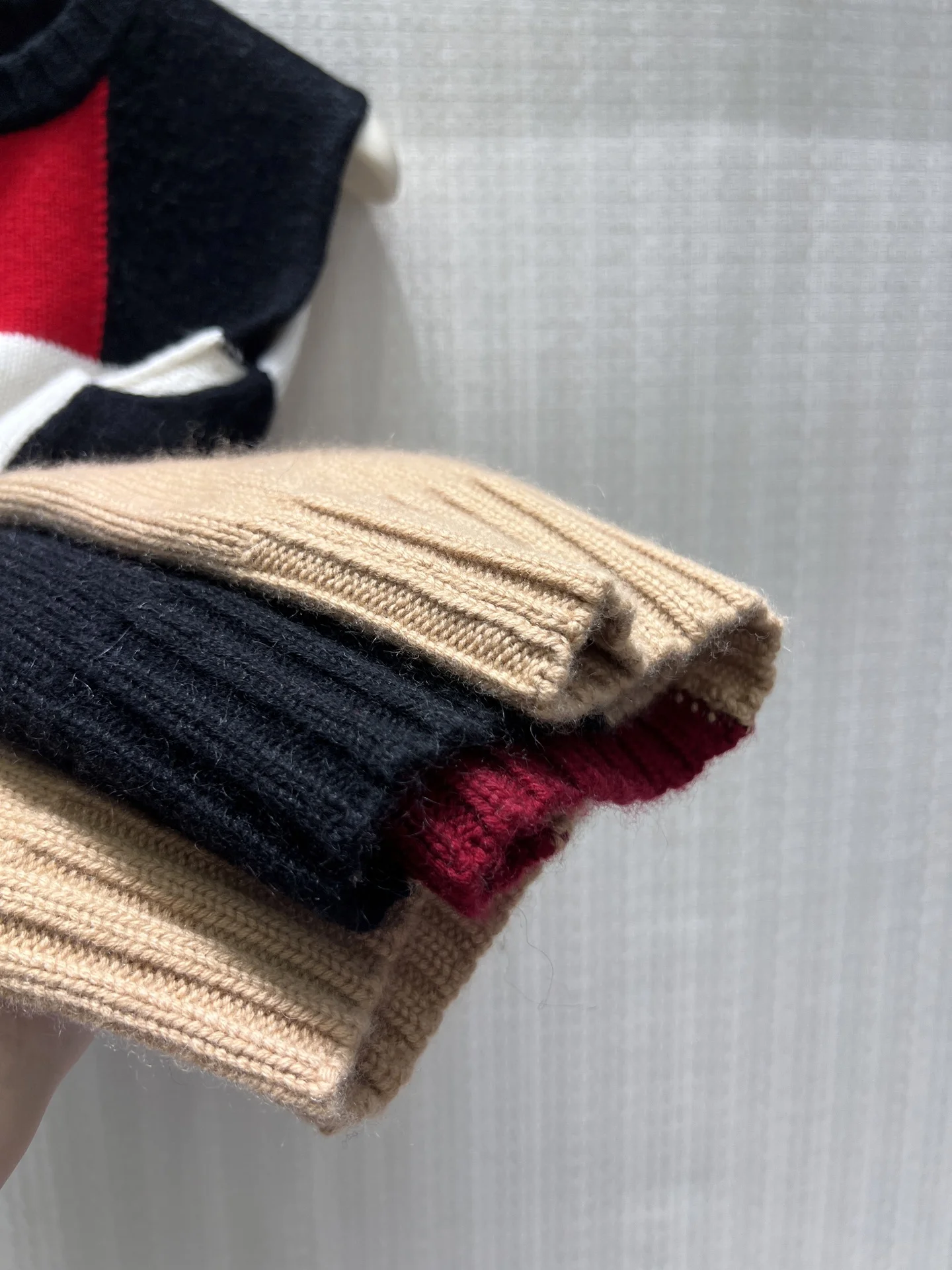 CHANEL Sweaters Knit Black-Red-White-Tan 36-40 D05202609061841 - Image 8