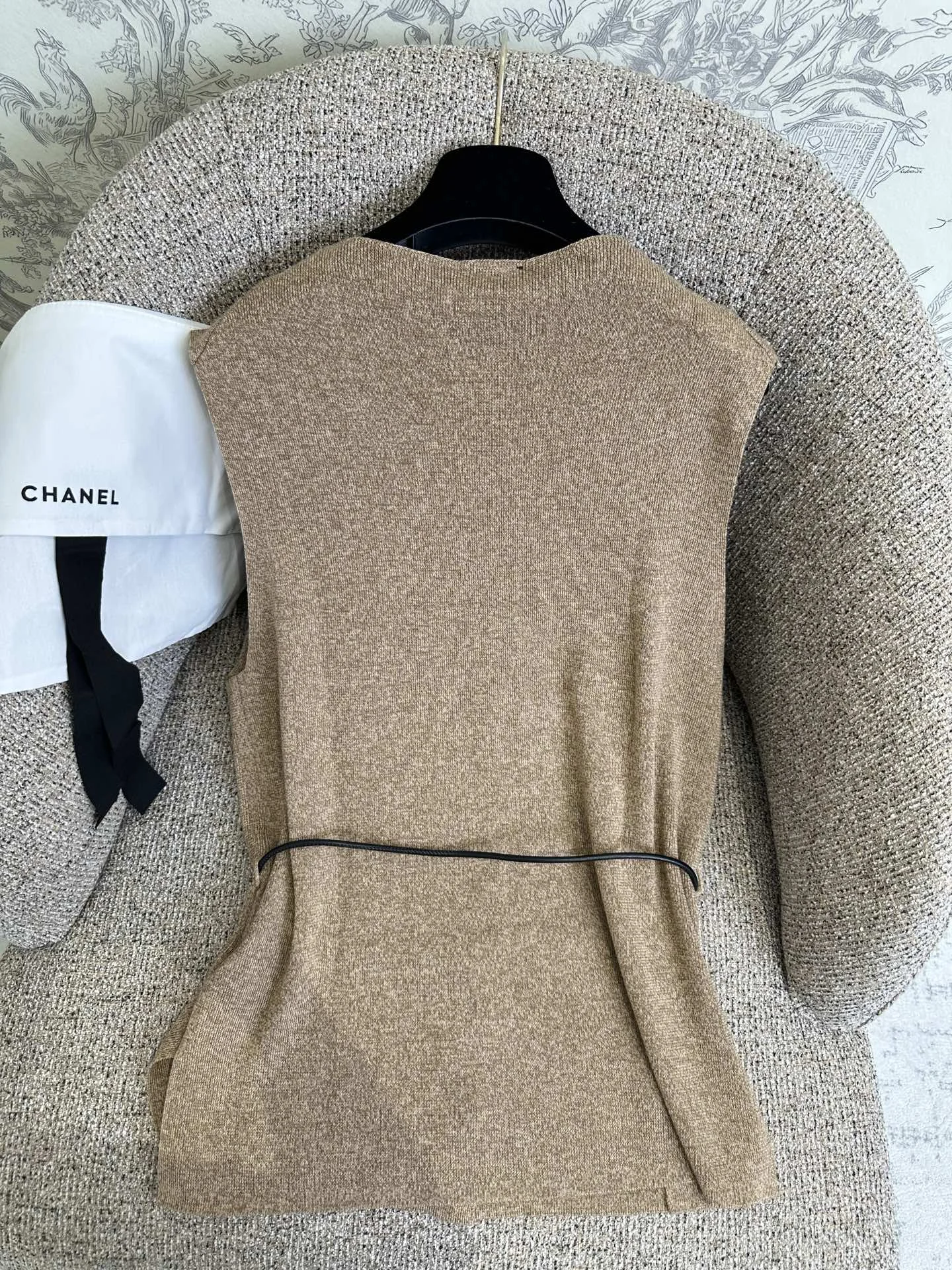 CHANEL Sweaters Knit Brown-Black S-L C35202609062772 - Image 4