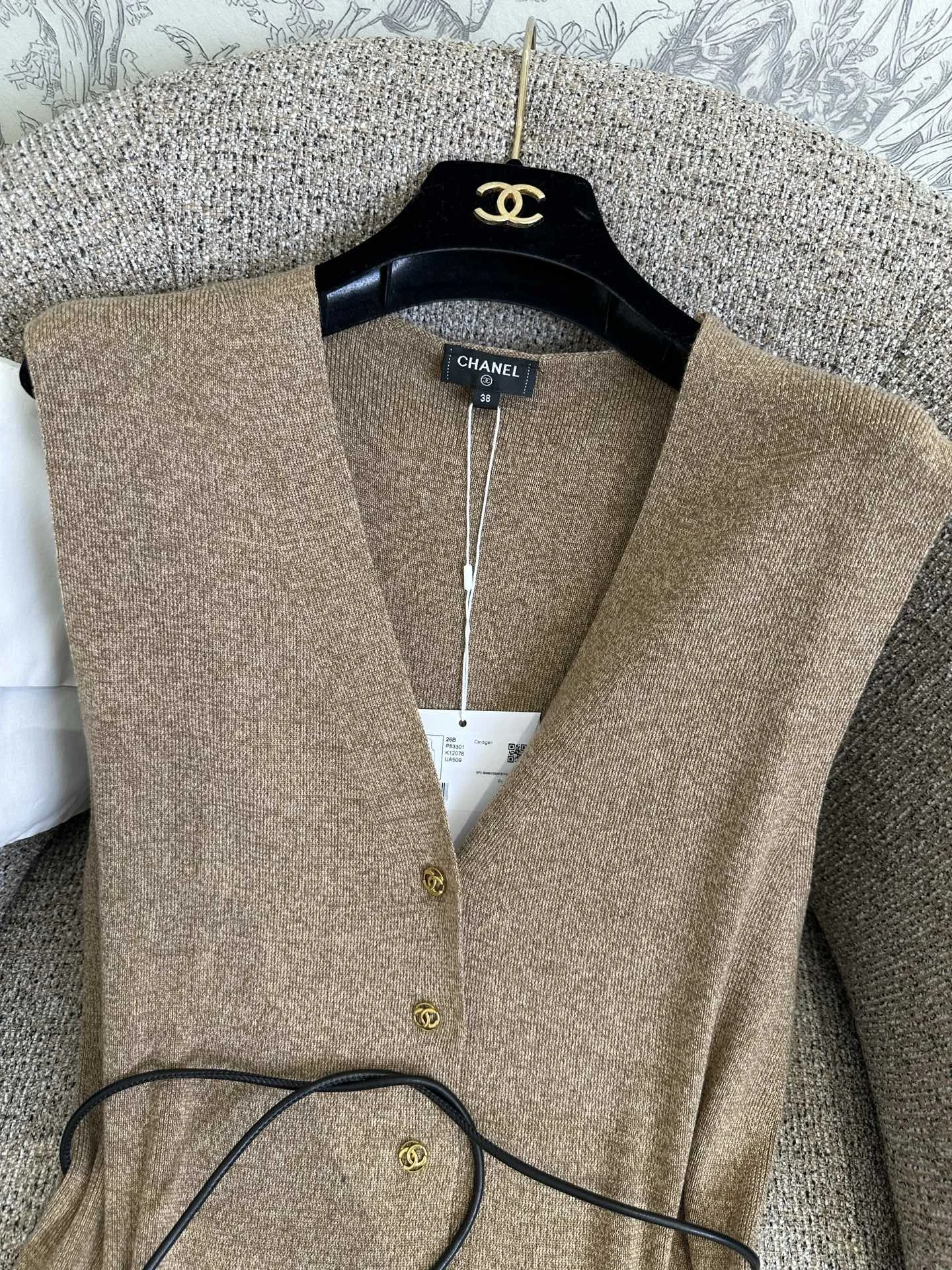 CHANEL Sweaters Knit Brown-Black S-L C35202609062772 - Image 7