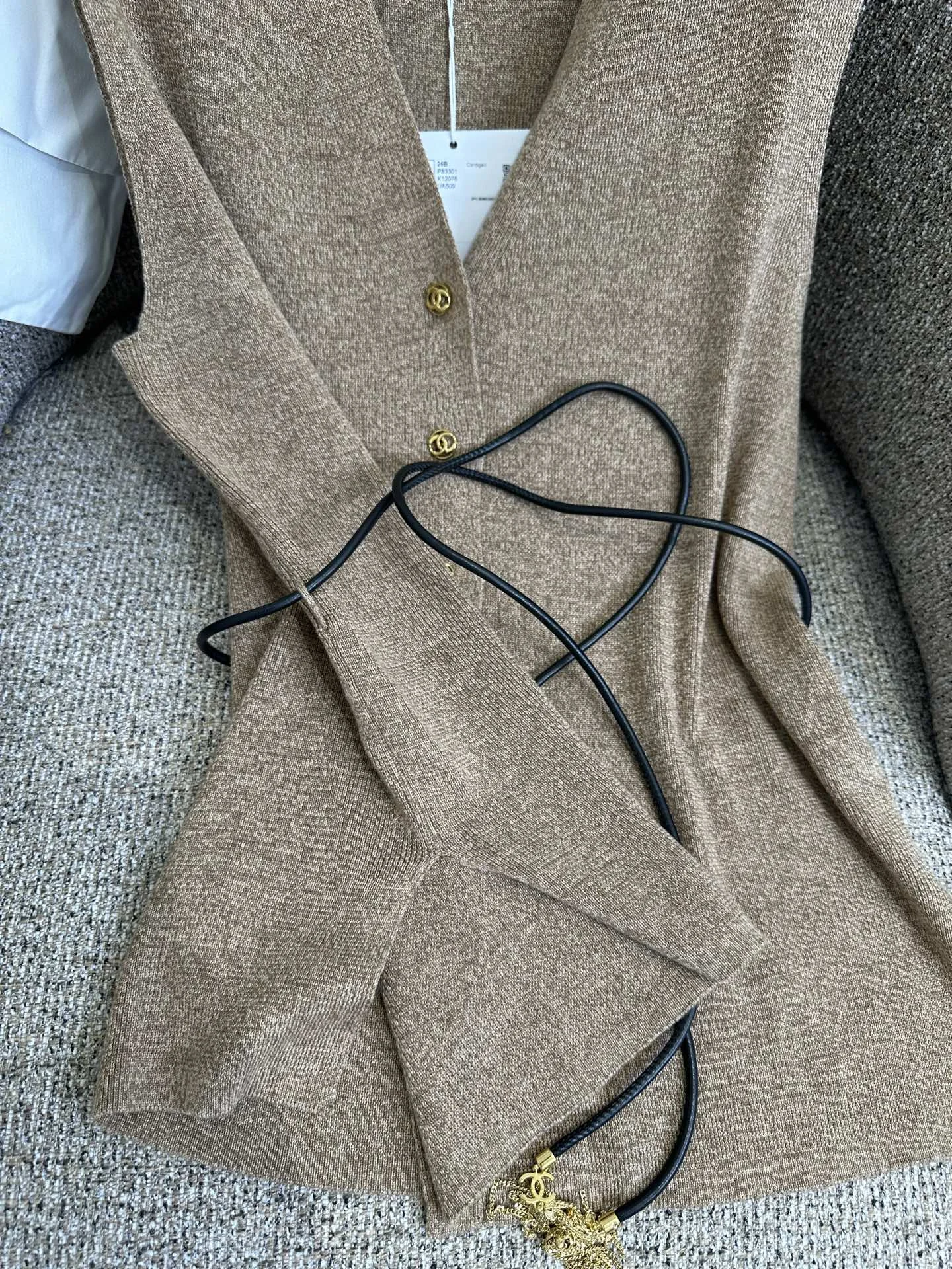 CHANEL Sweaters Knit Brown-Black S-L C35202609062772 - Image 8
