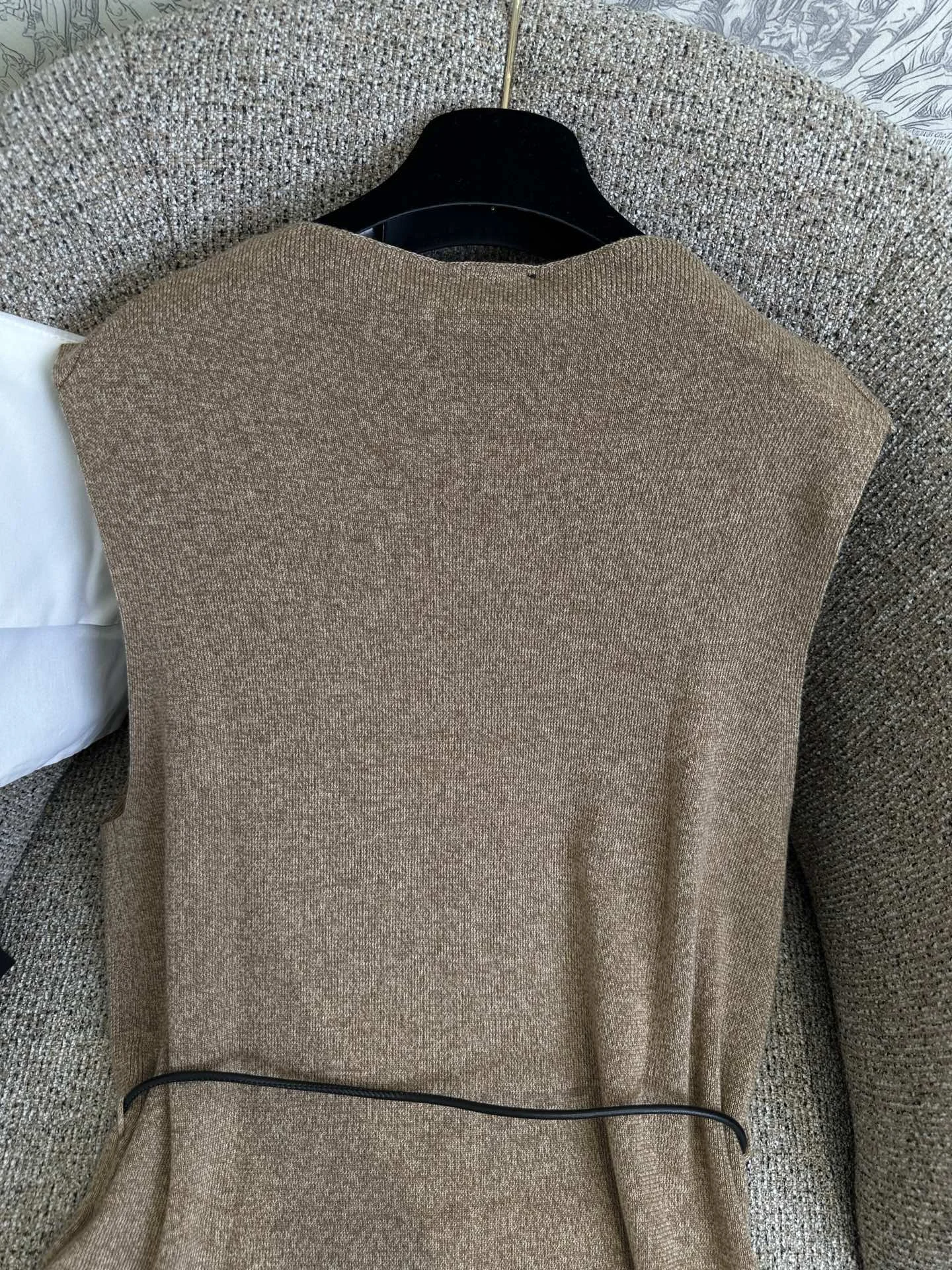 CHANEL Sweaters Knit Brown-Black S-L C35202609062772 - Image 9