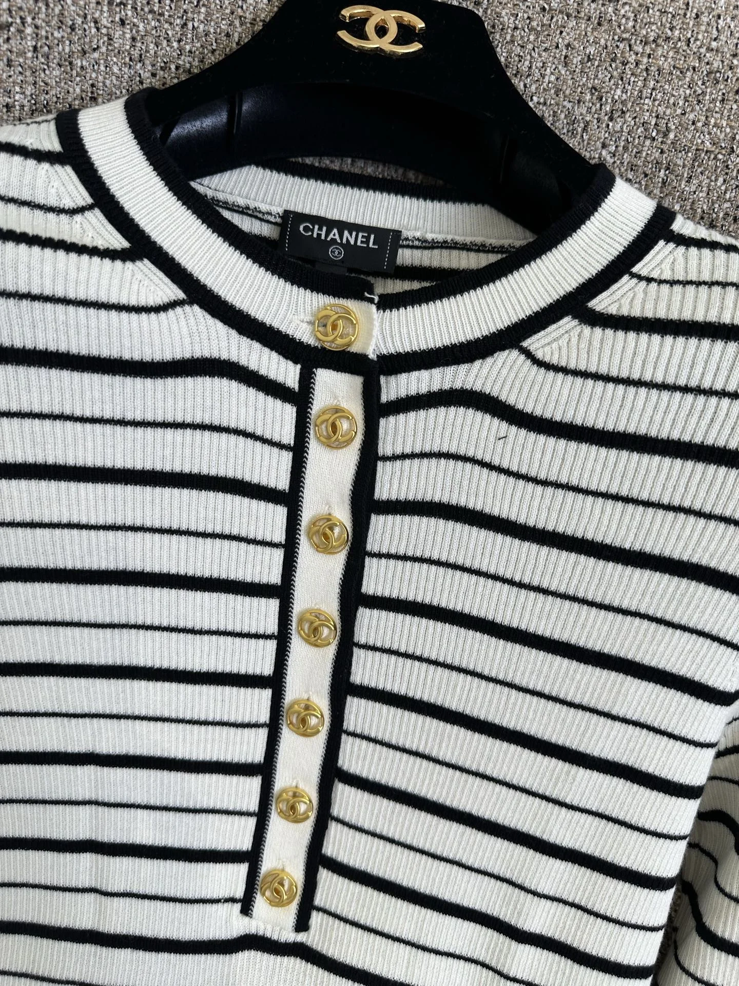 CHANEL Sweaters White-Black S-L B05202609062769 - Image 4