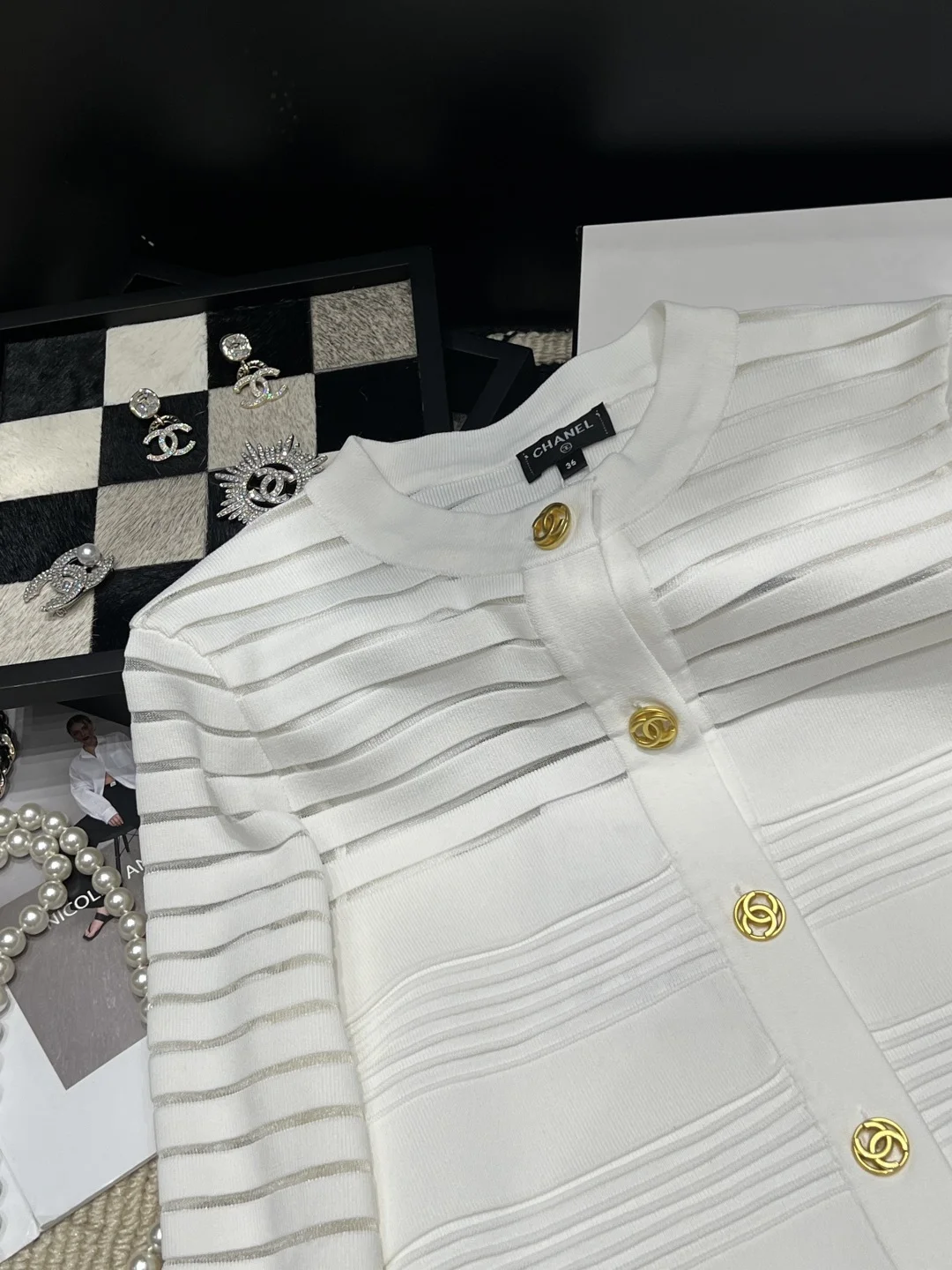 CHANEL Sweaters White-Gold S-M-L C05202609061875 - Image 2