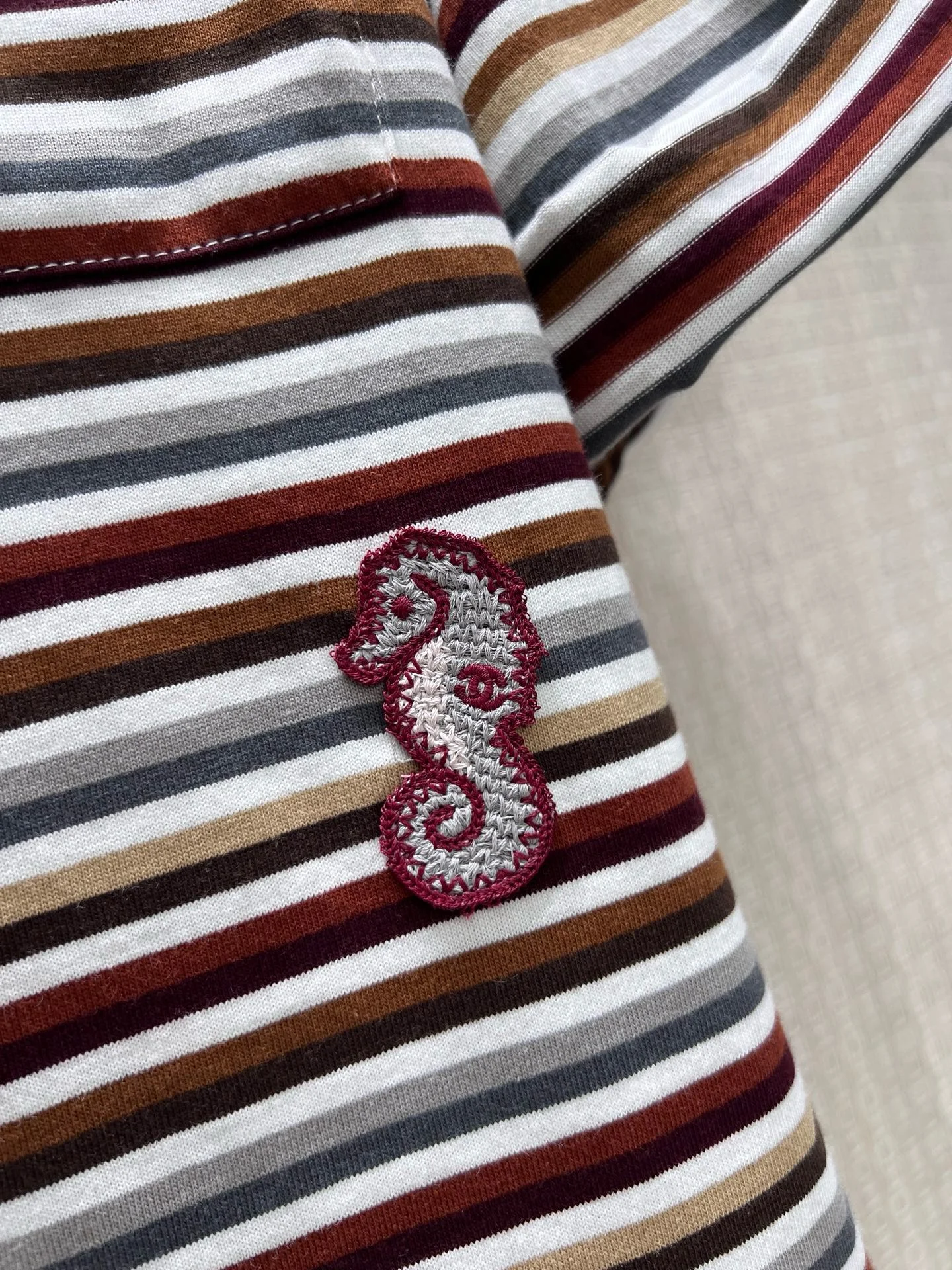 CHANEL T-shirts Maroon-Gray S-L B25202609061857 - Image 5
