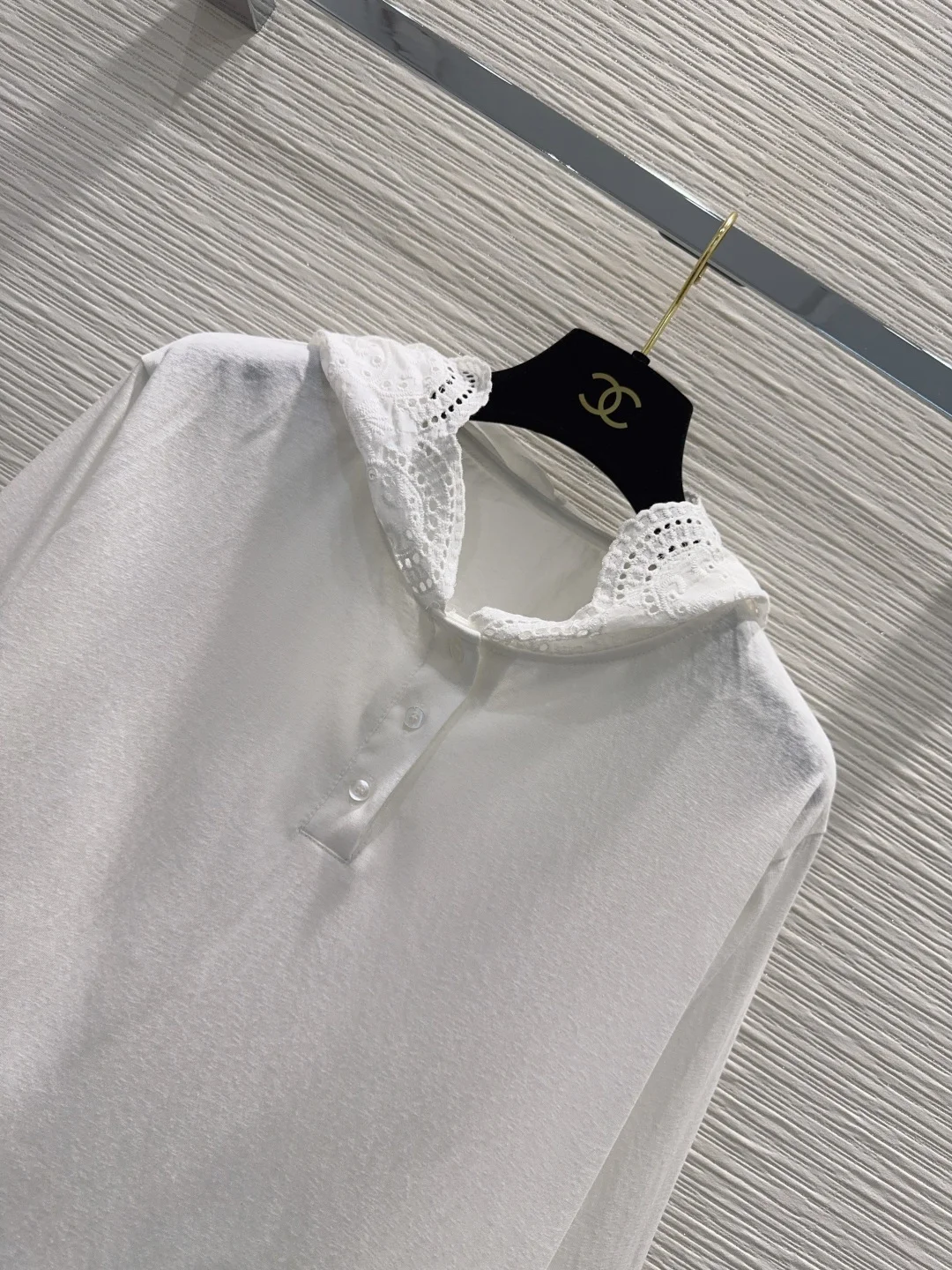 CHANEL T-shirts White-Black S-L B05202609062874 - Image 4