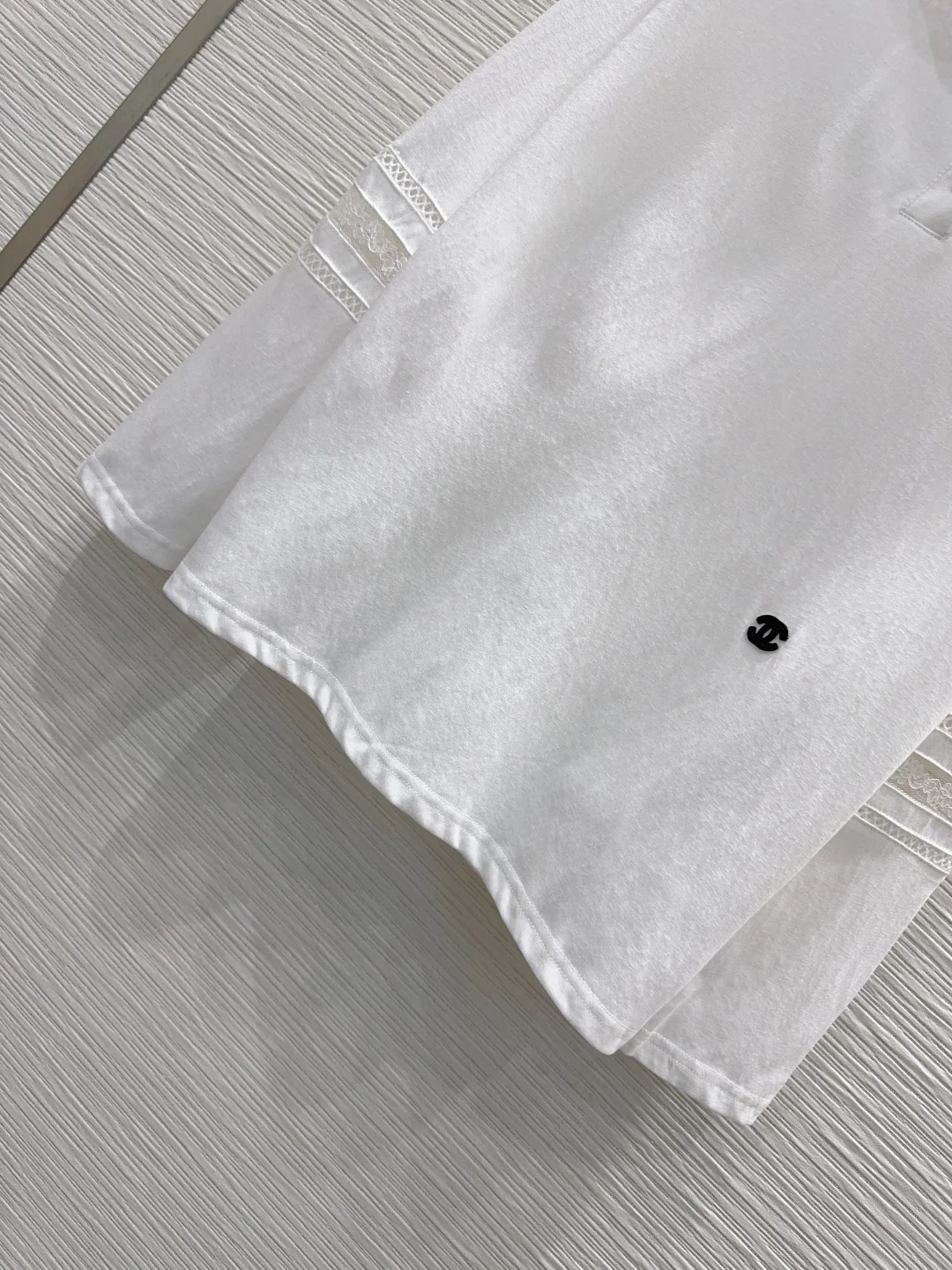 CHANEL T-shirts White-Black S-L B05202609062874 - Image 5