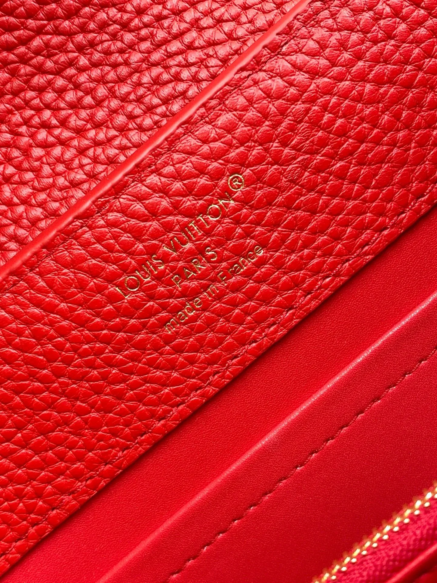 LV Top Handle Bags Red-Gold 27X18X9CM A250202609090373 - Image 9