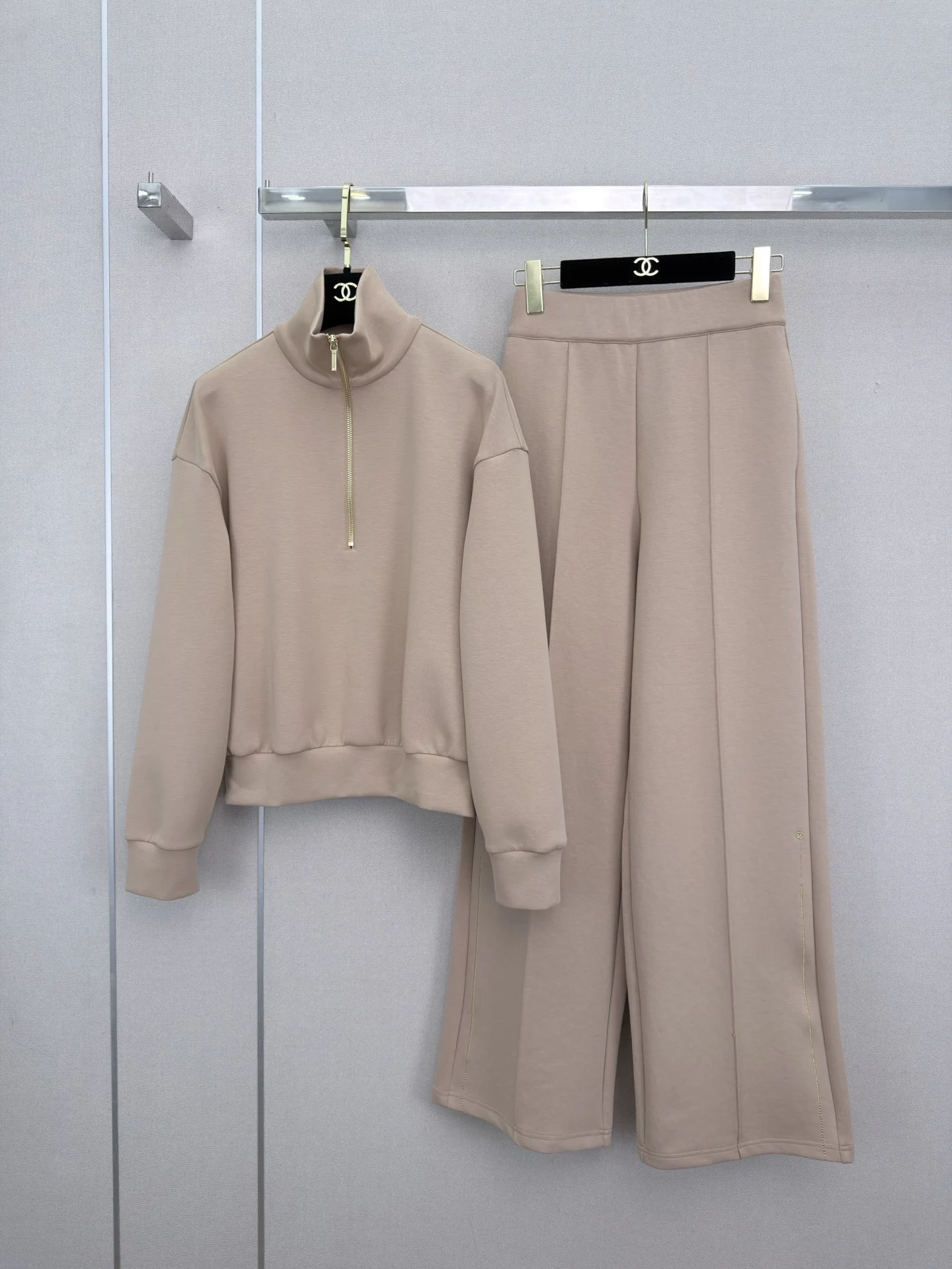 CHANEL Trousers Beige-Gold S-L C15202609061954