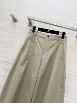 Alternative view of CHANEL Trousers Beige S-L B80202609062607