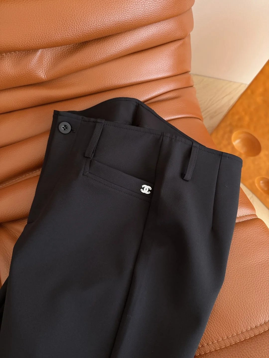 CHANEL Trousers Black S-L B35202609063051 - Image 4