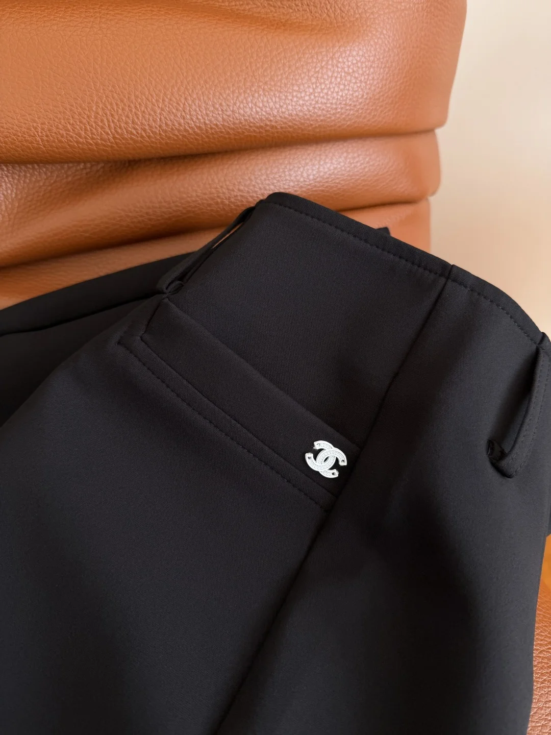 CHANEL Trousers Black S-L B35202609063051 - Image 6