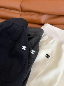 Alternative view of CHANEL Trousers Cashmere Blend Black-Cream-Gray S-L B55202609062592