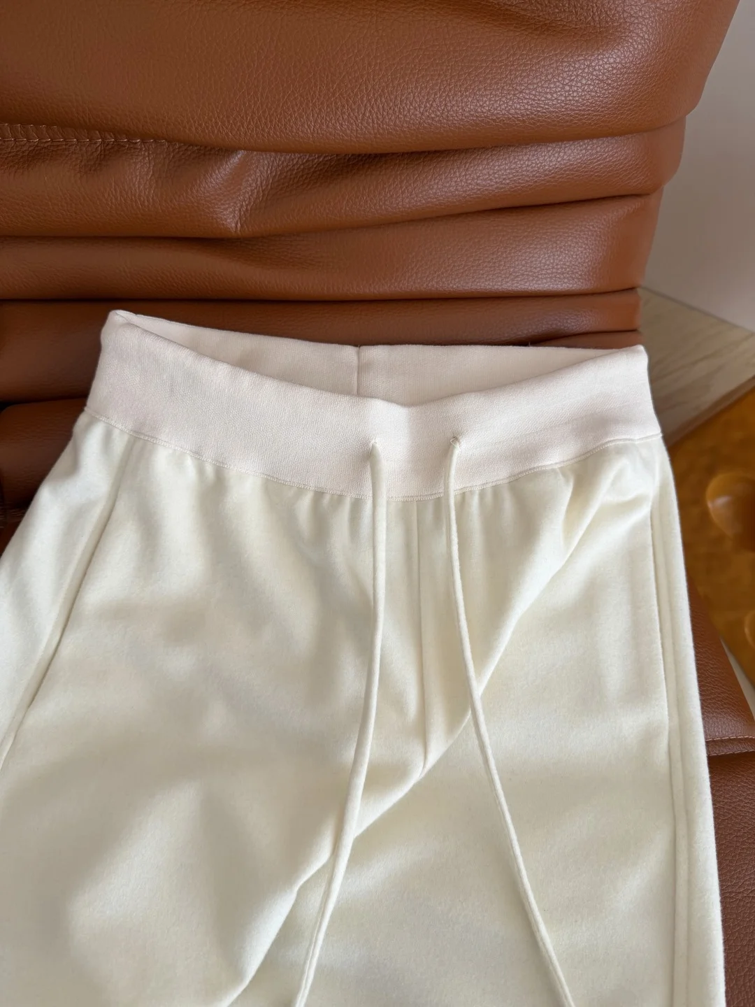 CHANEL Trousers Cashmere Blend Black-Cream-Gray S-L B55202609062592 - Image 5