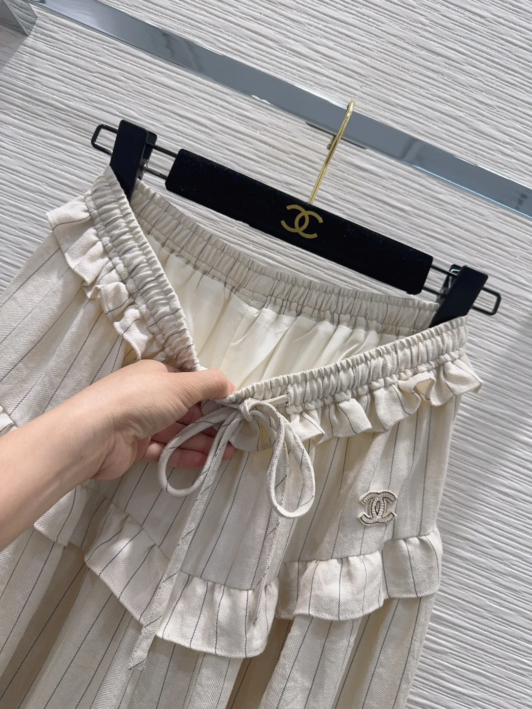 CHANEL Trousers Cream-Black S-M-L B40202609062900 - Image 8